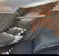 Riviana Motel - Accommodation Gold Coast