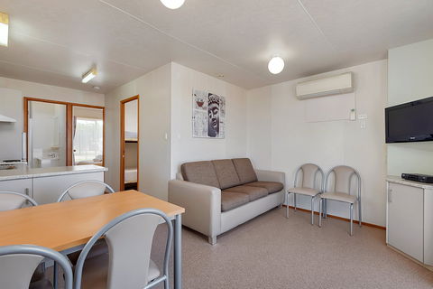 Stansbury Foreshore Caravan Park - Accommodation Gold Coast 1