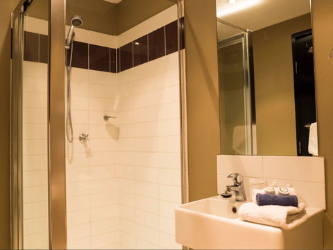 The Windsor Castle Hotel - Accommodation Gold Coast 2