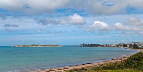 Absolute - Hayward Court, Victor Harbor - 1 Gold Coast 0