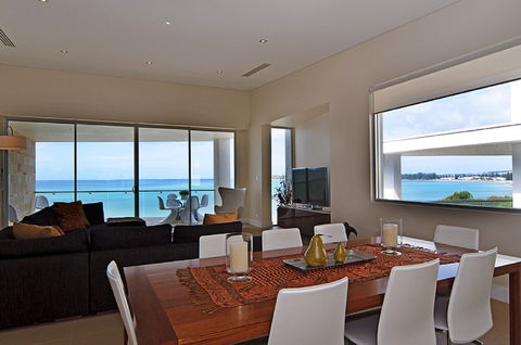 Absolute - Hayward Court, Victor Harbor - 1 Gold Coast 1