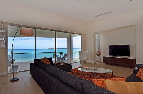 Absolute - Hayward Court, Victor Harbor - 1 Gold Coast 2