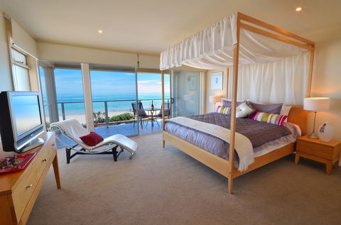 Adelaide Luxury Beach House - 1 Gold Coast 1