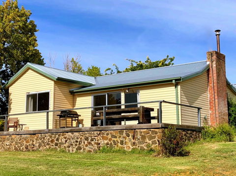Adelong Valley Farm Stays - Moorallie Cottage - Accommodation Gold Coast 1