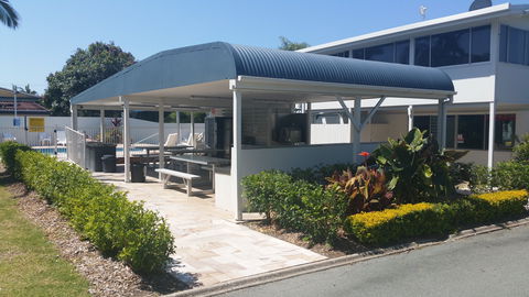 Alex Beach Cabins And Tourist Park - Accommodation Gold Coast 1