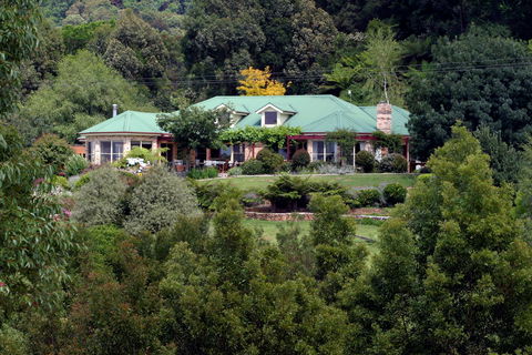 Barefoot Springs B And B - Accommodation Gold Coast 1