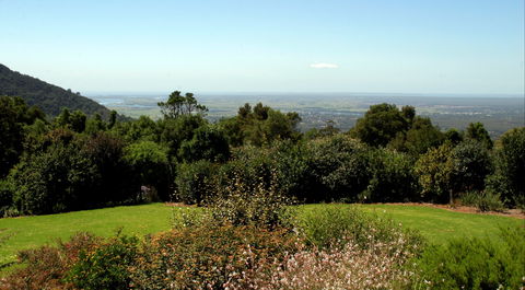Barefoot Springs B And B - Accommodation Gold Coast 2