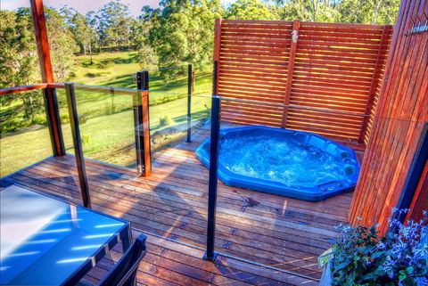 Cabins@theView - Accommodation Gold Coast 2
