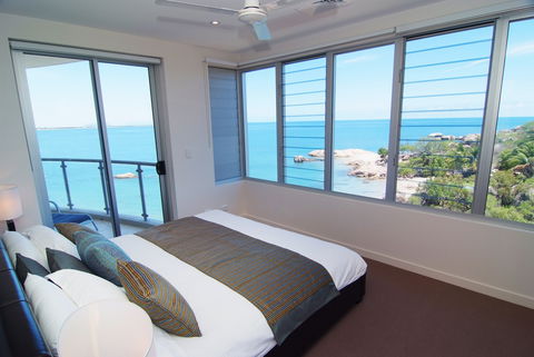 Coral Cove Apartments - Accommodation Gold Coast 2
