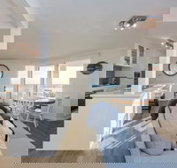 Cottesloe Blue Apartment - Accommodation Gold Coast