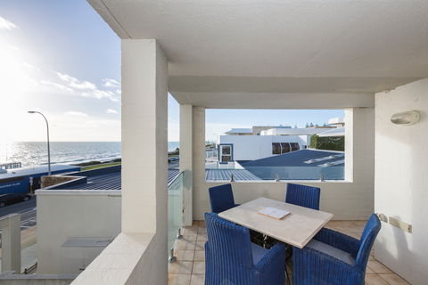 Cottesloe Blue Apartment - Accommodation Gold Coast 1
