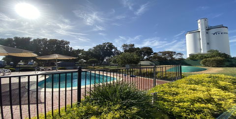Elliston Caravan Park - Accommodation Gold Coast 0
