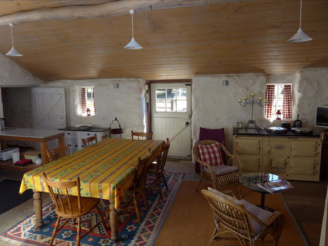 Godolphin Country Accommodation - Gold Coast 4U 2