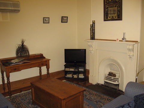 Harriett's Cottage Accommodation - Accommodation Gold Coast 2