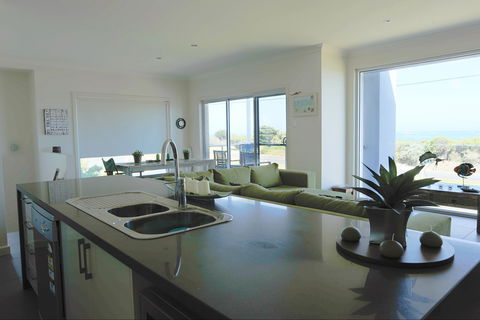 Horizons Part Of Blue Fin Holiday Homes - Accommodation Gold Coast 1