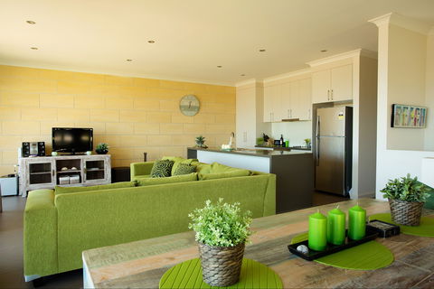 Horizons Part Of Blue Fin Holiday Homes - Accommodation Gold Coast 2