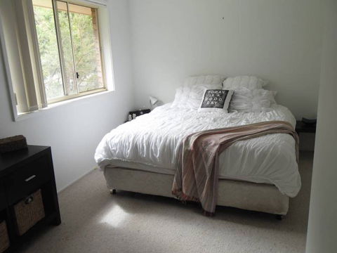 Huskissons Neighbour - Gold Coast 4U 0