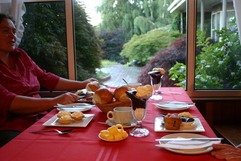 Kaydale Lodge Gardens Accommodation - Accommodation Gold Coast 2