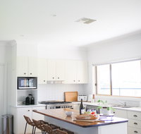 Little River Lodge Tumut - Accommodation Gold Coast