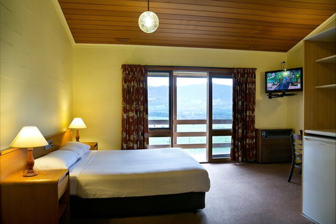 Mountain Creek Motel Bar And Restaurant - Accommodation Gold Coast 1