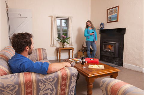Norfolk Lodge - Accommodation Gold Coast 2