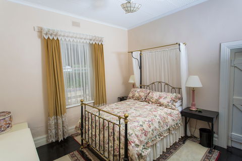 Red Gum Retreat - Gold Coast 4U 2