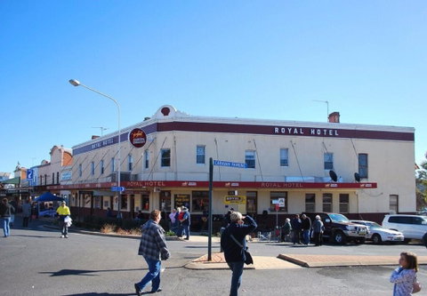 The Royal Hotel Grenfell - Accommodation Gold Coast 0