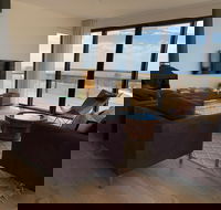 Topdeck at Snelling Beach - Accommodation Gold Coast