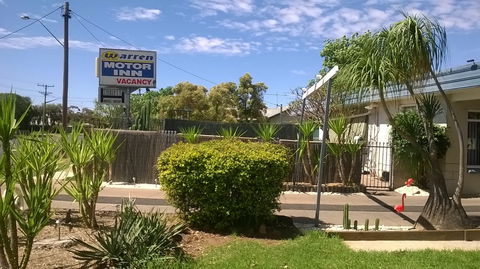 Warren Motor Inn - Accommodation Gold Coast 0