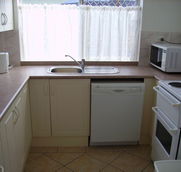 Sunseeker Holiday Units - Accommodation Gold Coast