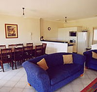 A Beachfront Villa Rockingham - Accommodation Gold Coast