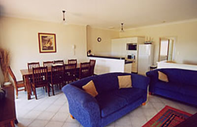 A Beachfront Villa Rockingham - Accommodation Gold Coast 0