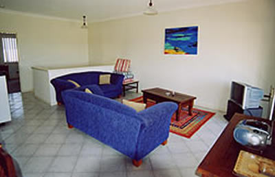 A Beachfront Villa Rockingham - Accommodation Gold Coast 2