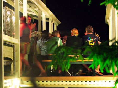 Blue Reef Backpackers - Accommodation Gold Coast 0