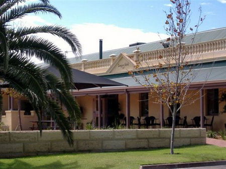 Dongara Hotel Motel - Accommodation Gold Coast 0