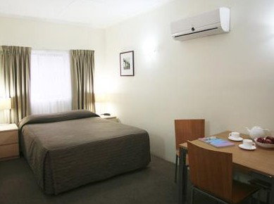 Club Motel - Accommodation Gold Coast 5