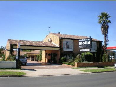 Estelle Kramer Motor Inn - Accommodation Gold Coast 4