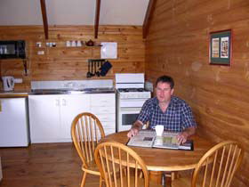 Sunnyhurst Chalets - Accommodation Gold Coast 1