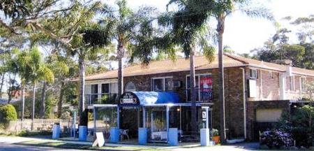 Palm Court Motel - Accommodation Gold Coast 0