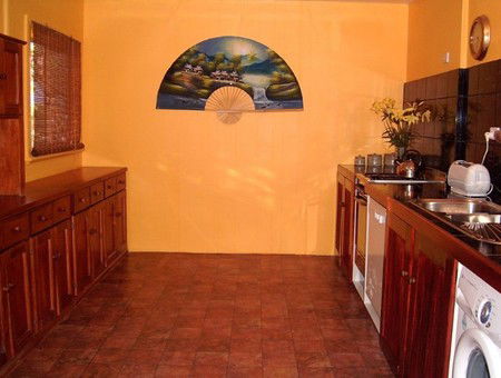 Golden Hearth Cottages - Accommodation Gold Coast 2