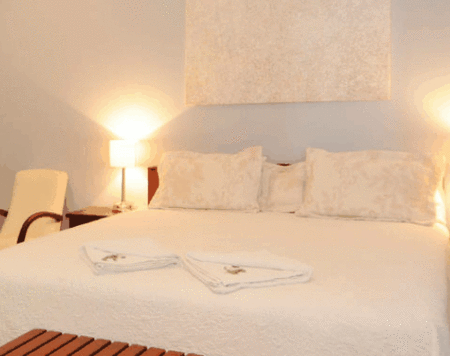 Cairnhill Homestead - Accommodation Gold Coast 0