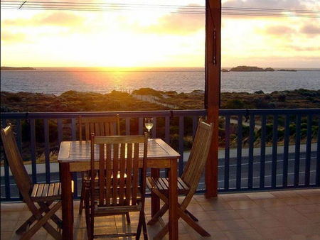 Beach House Shoalwater - Accommodation Gold Coast 1