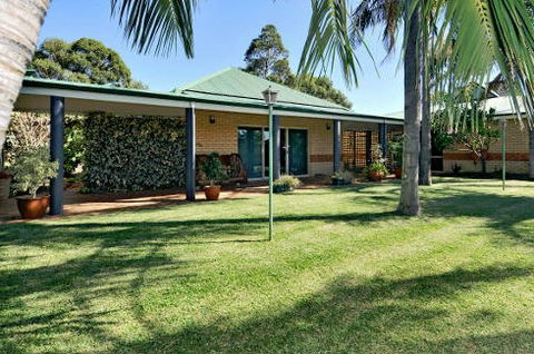 Drakesbrook Hotel Motel - Accommodation Gold Coast 5