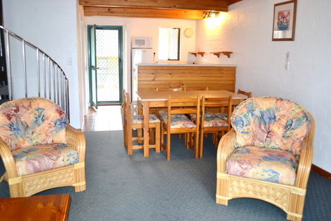 Cottesloe Beach Chalets - Accommodation Gold Coast 4