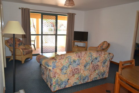 Cottesloe Beach Chalets - Accommodation Gold Coast 7