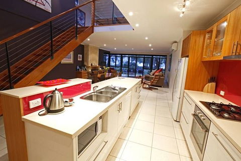 Halcyon Bay - Accommodation Gold Coast 1