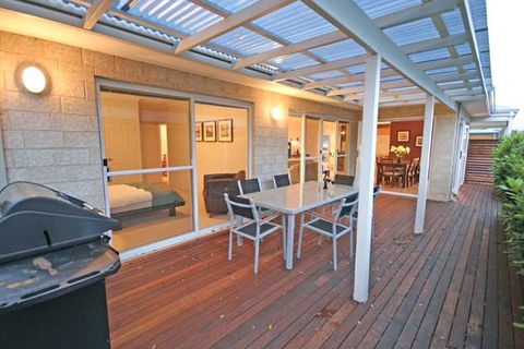 Halcyon Bay - Accommodation Gold Coast 4