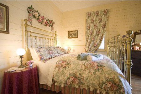Aunty Lils Heritage Cottages - Accommodation Gold Coast 4