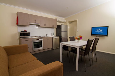The View On Hannans - Accommodation Gold Coast 0