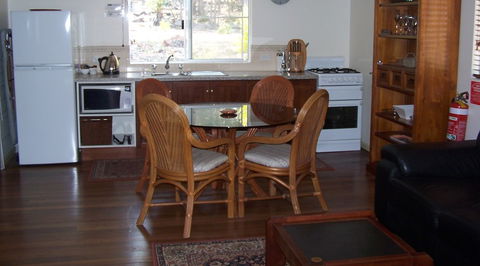 Jarrah Glen Cabins - Accommodation Gold Coast 0